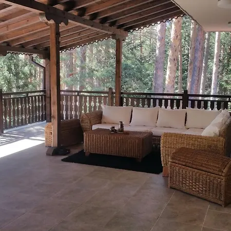 Lodge Hunting *